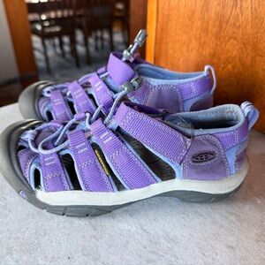 KEEN Kids Purple Sandals. Girls Size 3.
